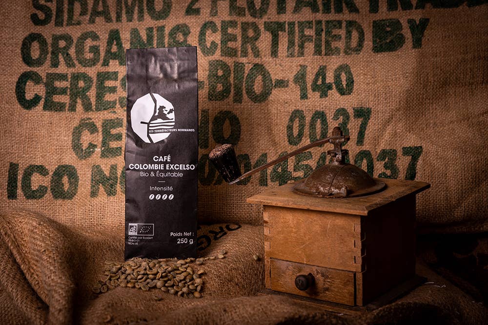 Ekologiskt och Fairtrade Colombianskt kaffe. Hela Bönor / 250 g