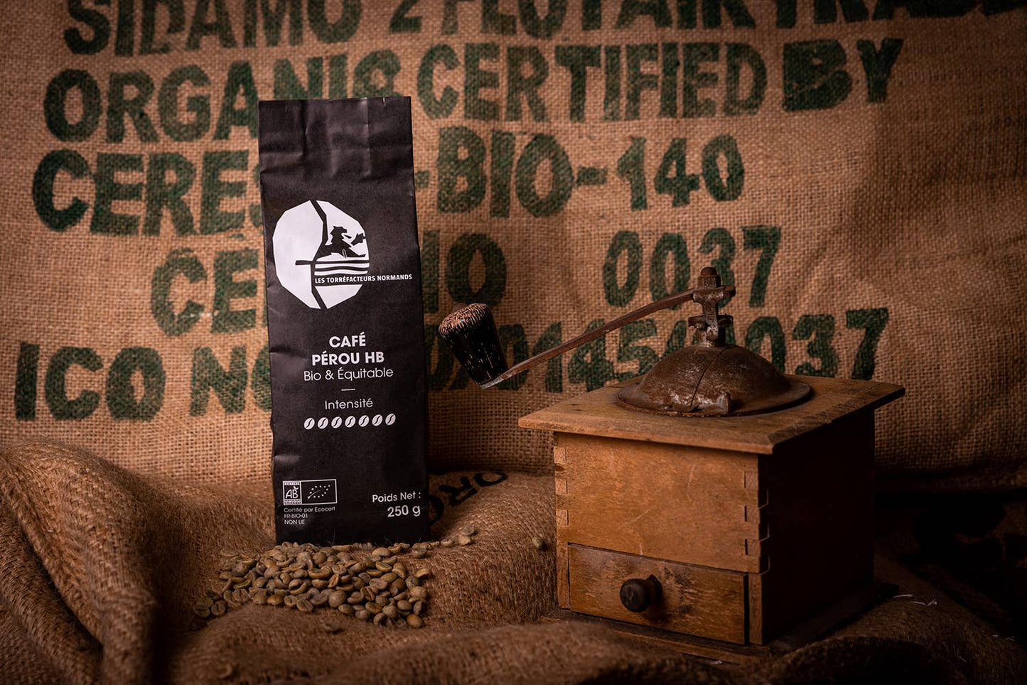 Ekologiskt och Fairtrade Peruanskt kaffe. Hela Bönor / 250 g